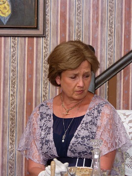 Kerry Gentleman as Laura